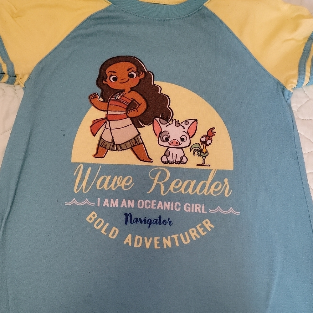 Wave Reader Graphic Tee